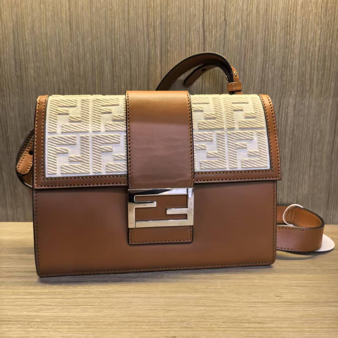 95新 FENDI/芬迪 乱乱子中古/女士/单肩包/93823