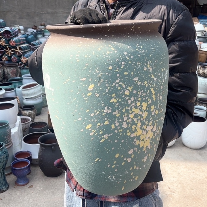 红陶绿泼墨口径26高度41