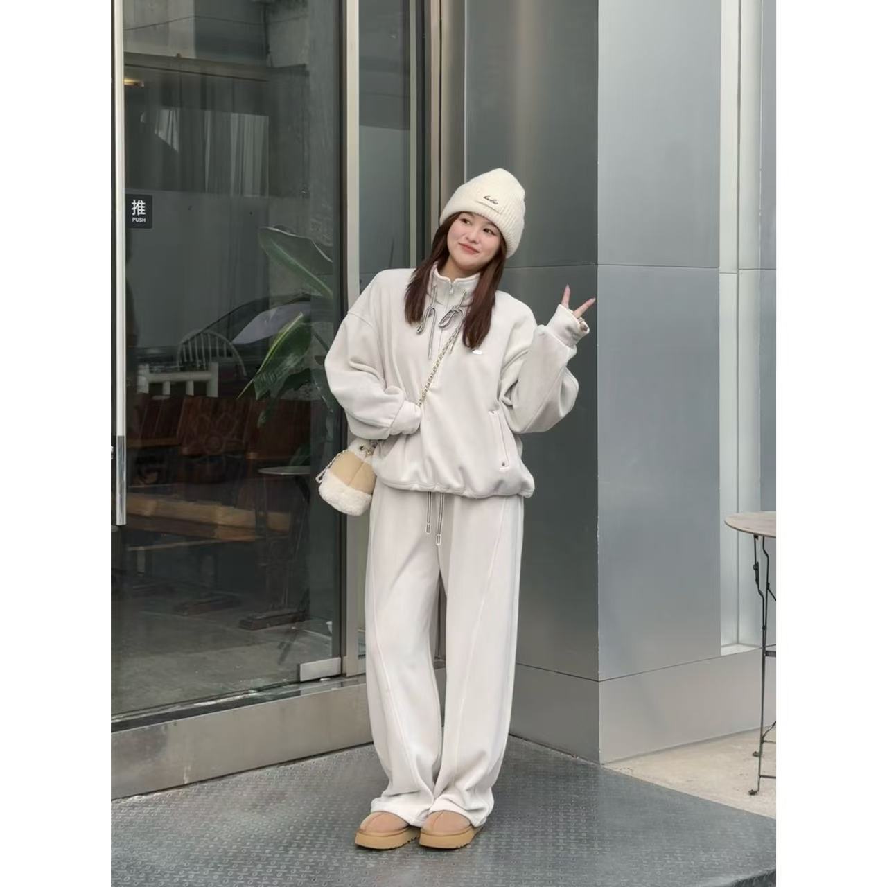 晶咕佳佳【氧气特调】短绒立领小外套+全腰松紧短绒休闲裤套装