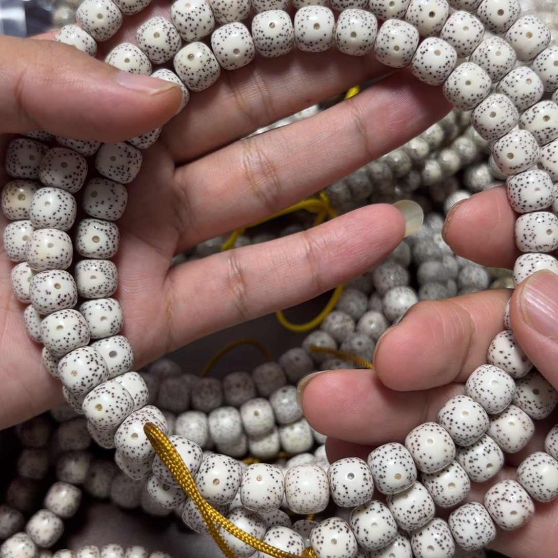 珞***胖星月菩提手串星月原生态10月留白