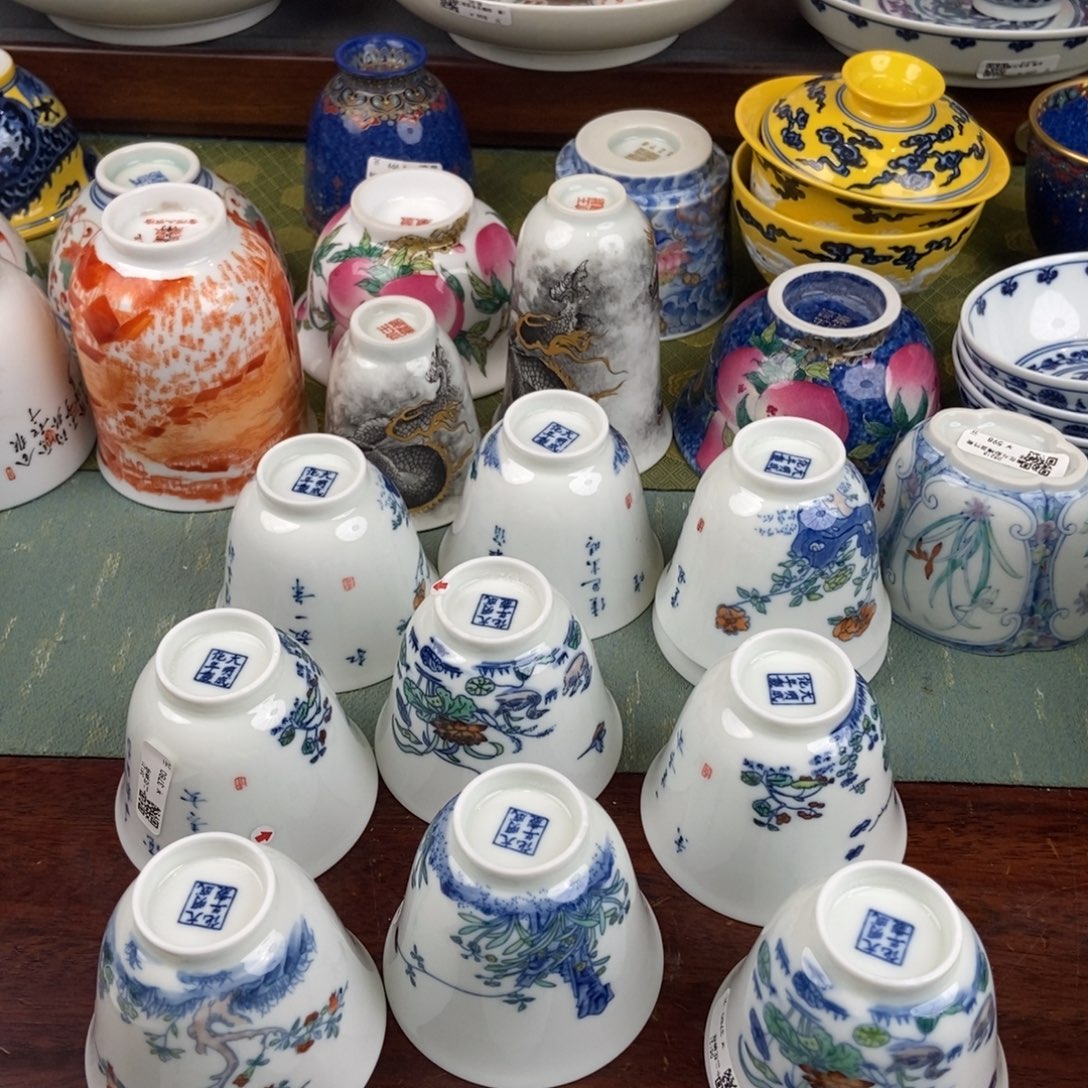 陶瓷的设计师是一个