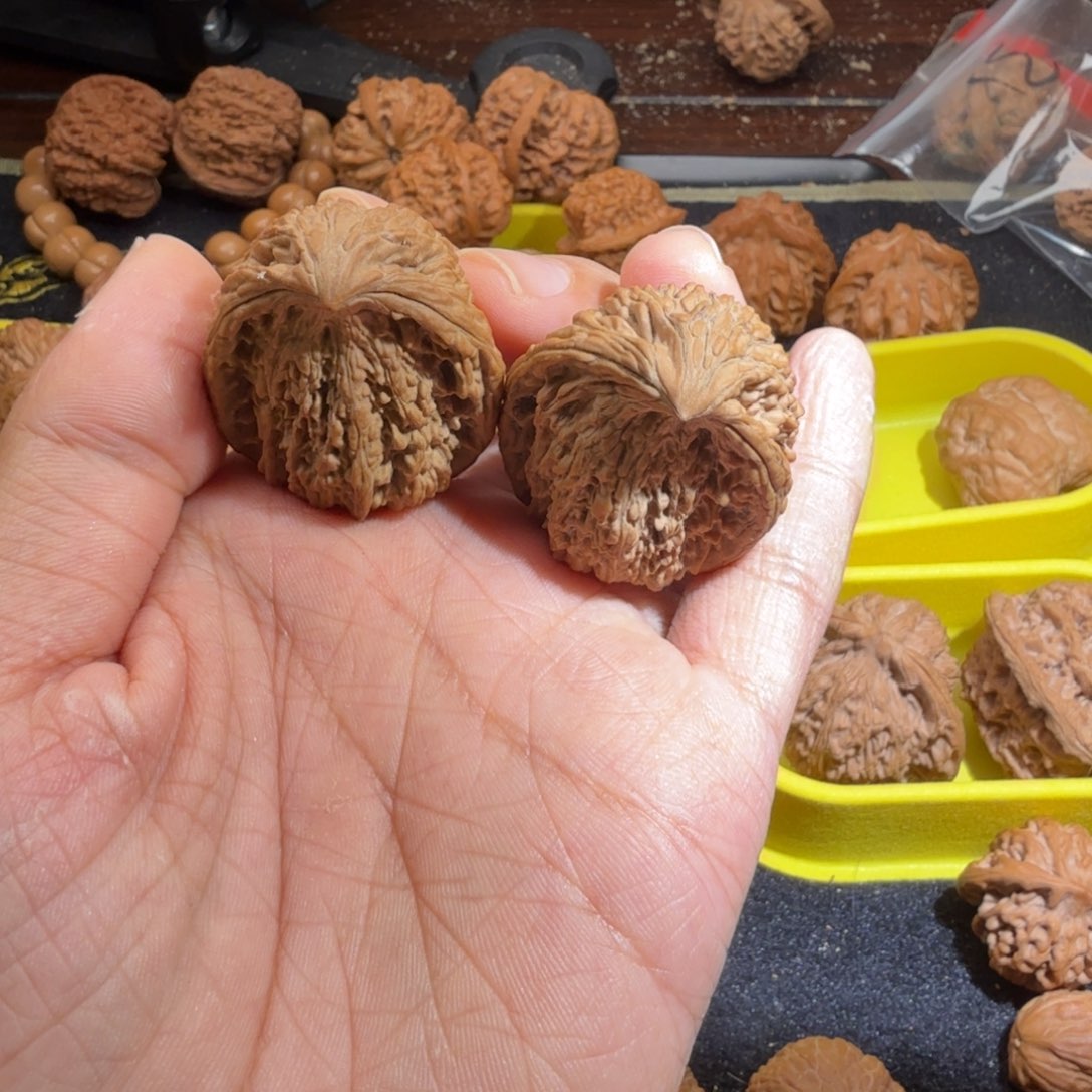 文玩核桃吊坠塔尖异形