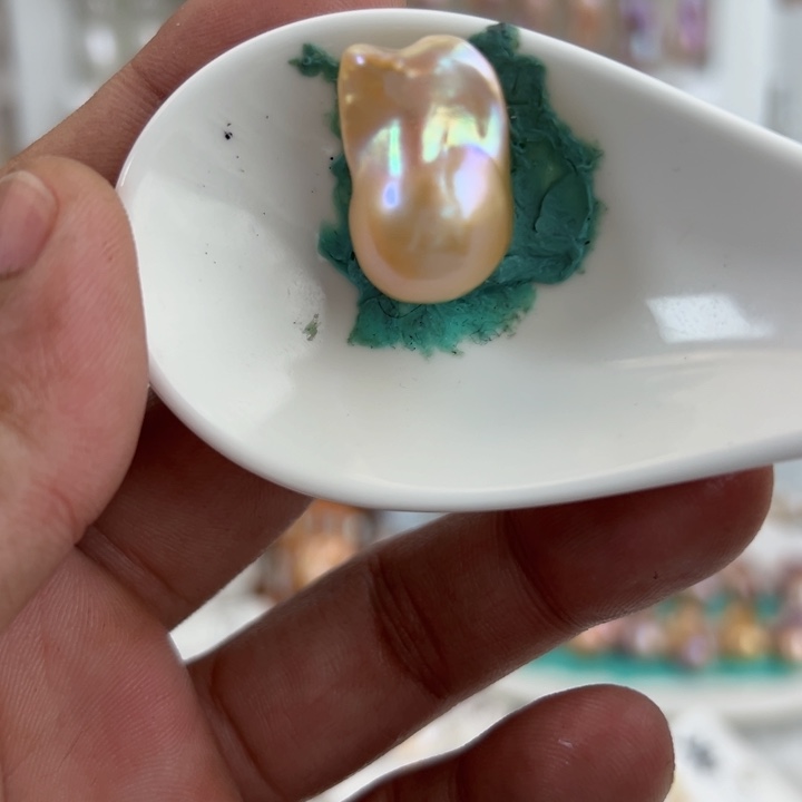 淡水珍珠吊坠(赠链)未镶嵌