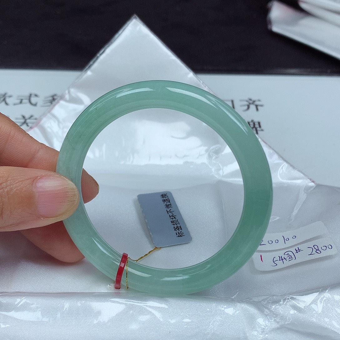 翡翠手镯未镶嵌54圈0100