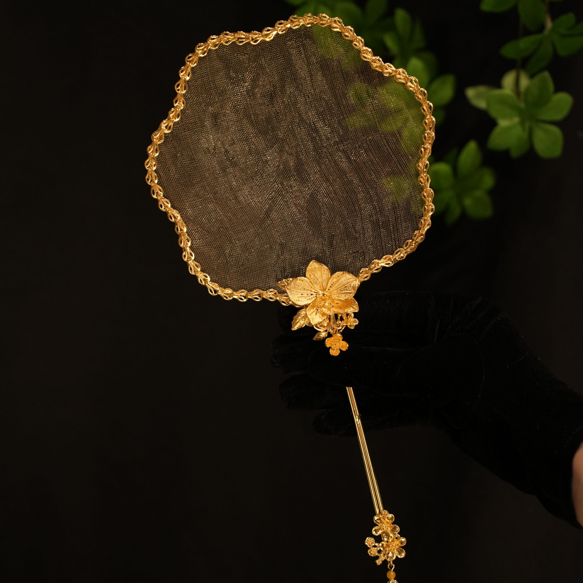 合金仿水晶婚庆饰品 13280金色新款精简网纱团扇秀禾龙凤褂婚庆