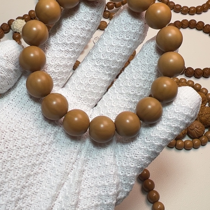 轻***过猴头核桃吊坠14+全品圆珠