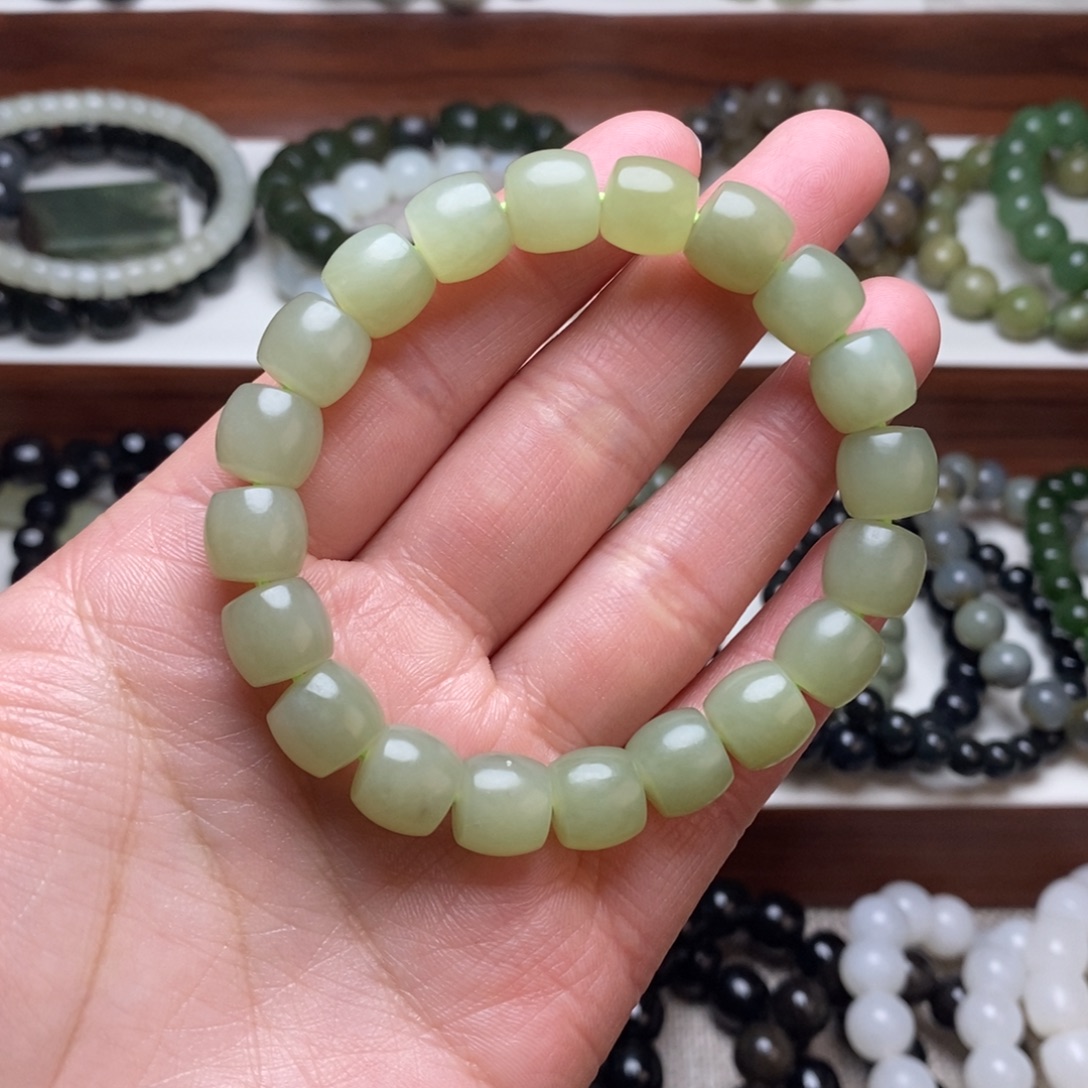 和田玉未镶嵌手串