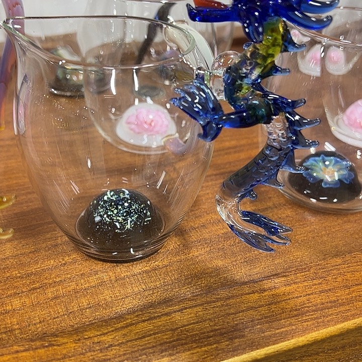 龙把斑斓公道杯一只装