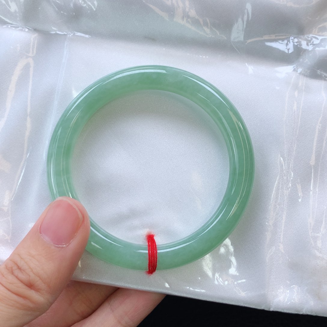 翡翠手镯未镶嵌缅甸圆49