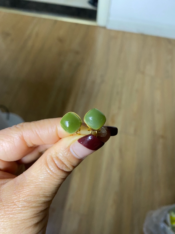 和田玉耳钉S925银镶嵌