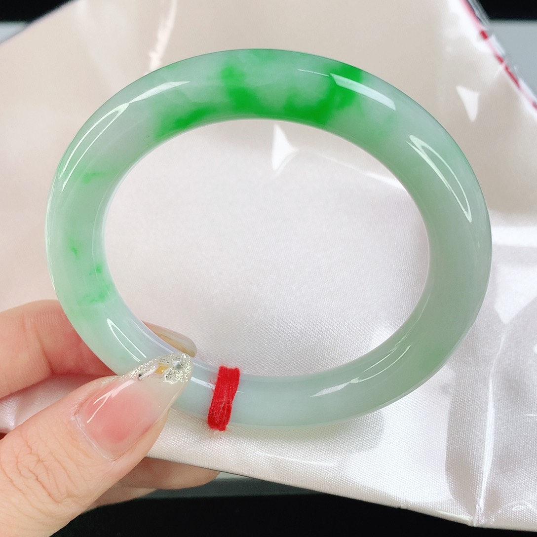 翡翠手镯未镶嵌磊*5127翡翠