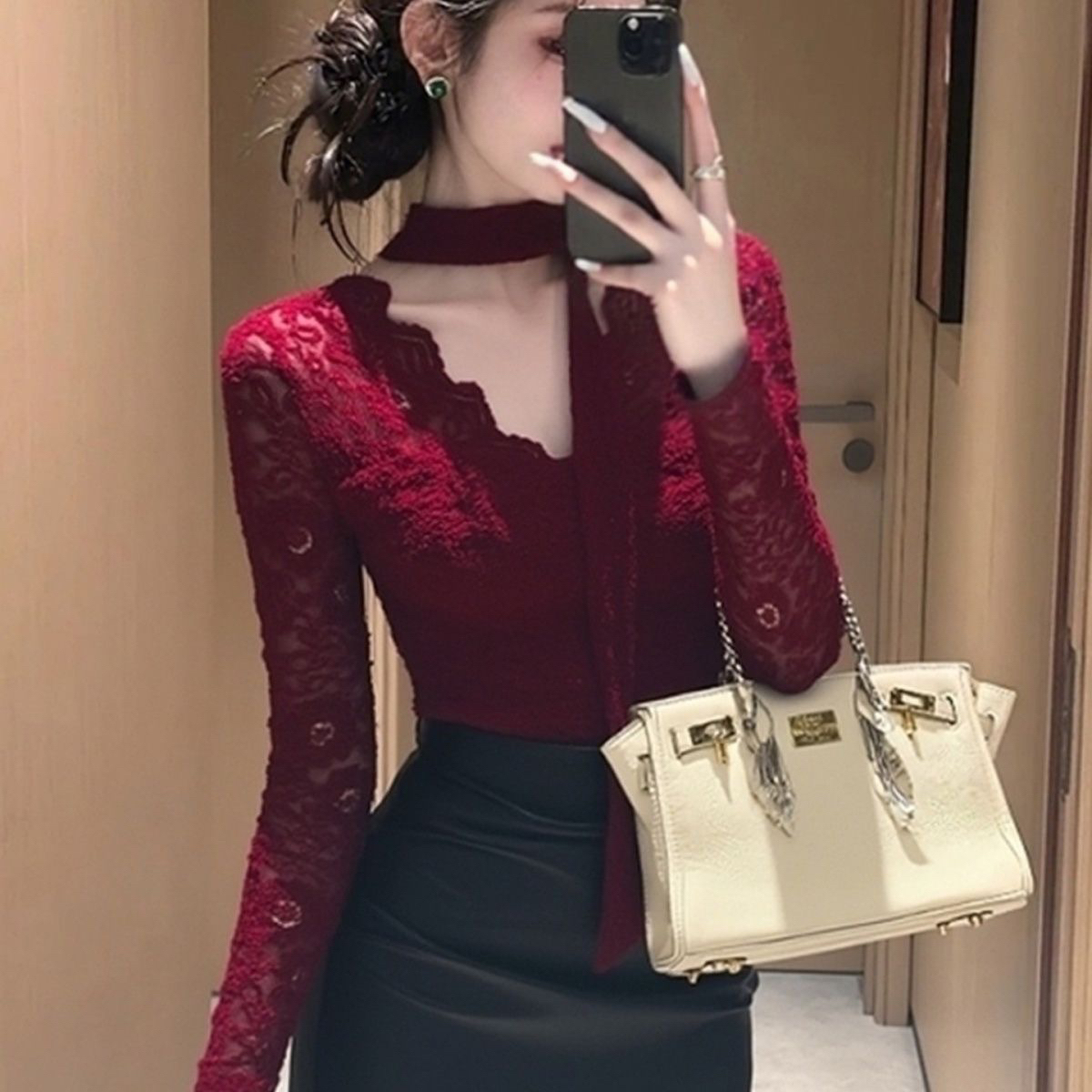 秋季新款V领飘带镂空蕾丝长袖修身显瘦内搭气质上衣