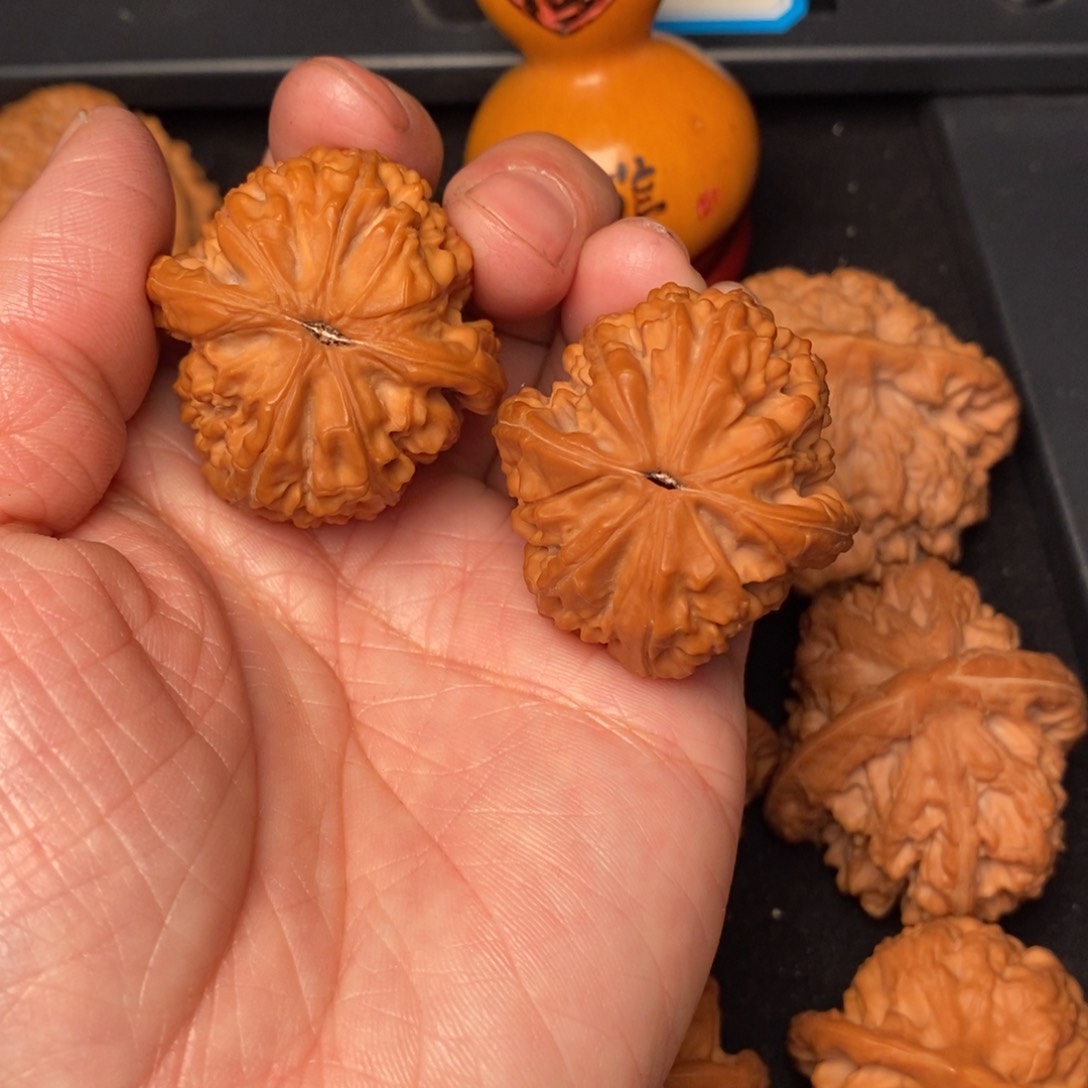 文玩核桃吊坠芭蕉扇36