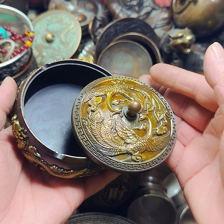 铜器摆件收收藏藏