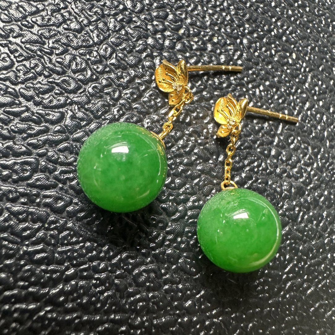 天然缅甸翡翠圆珠耳坠8.2mm8.3mm18 K金镶嵌
