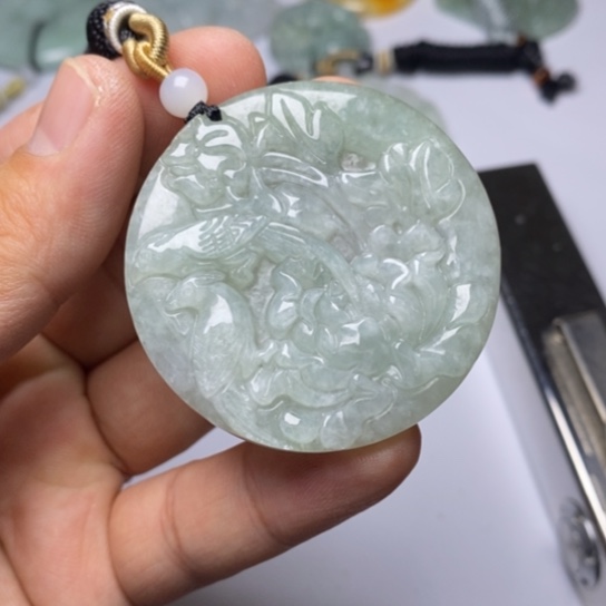 翡翠未镶嵌颈饰翡翠