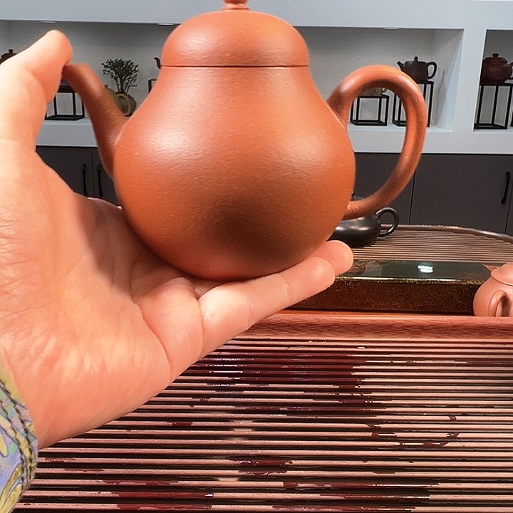 紫砂茶壶胖梨降坡