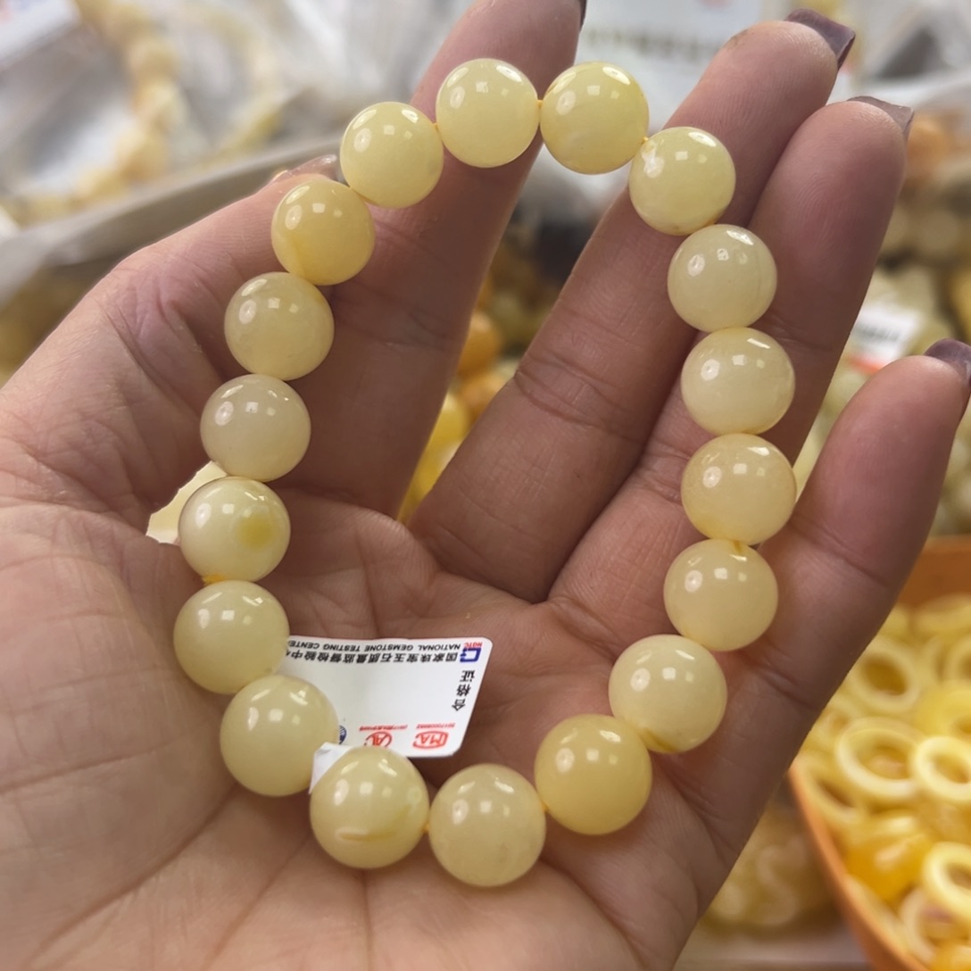 琥珀珠宝奇石未镶嵌