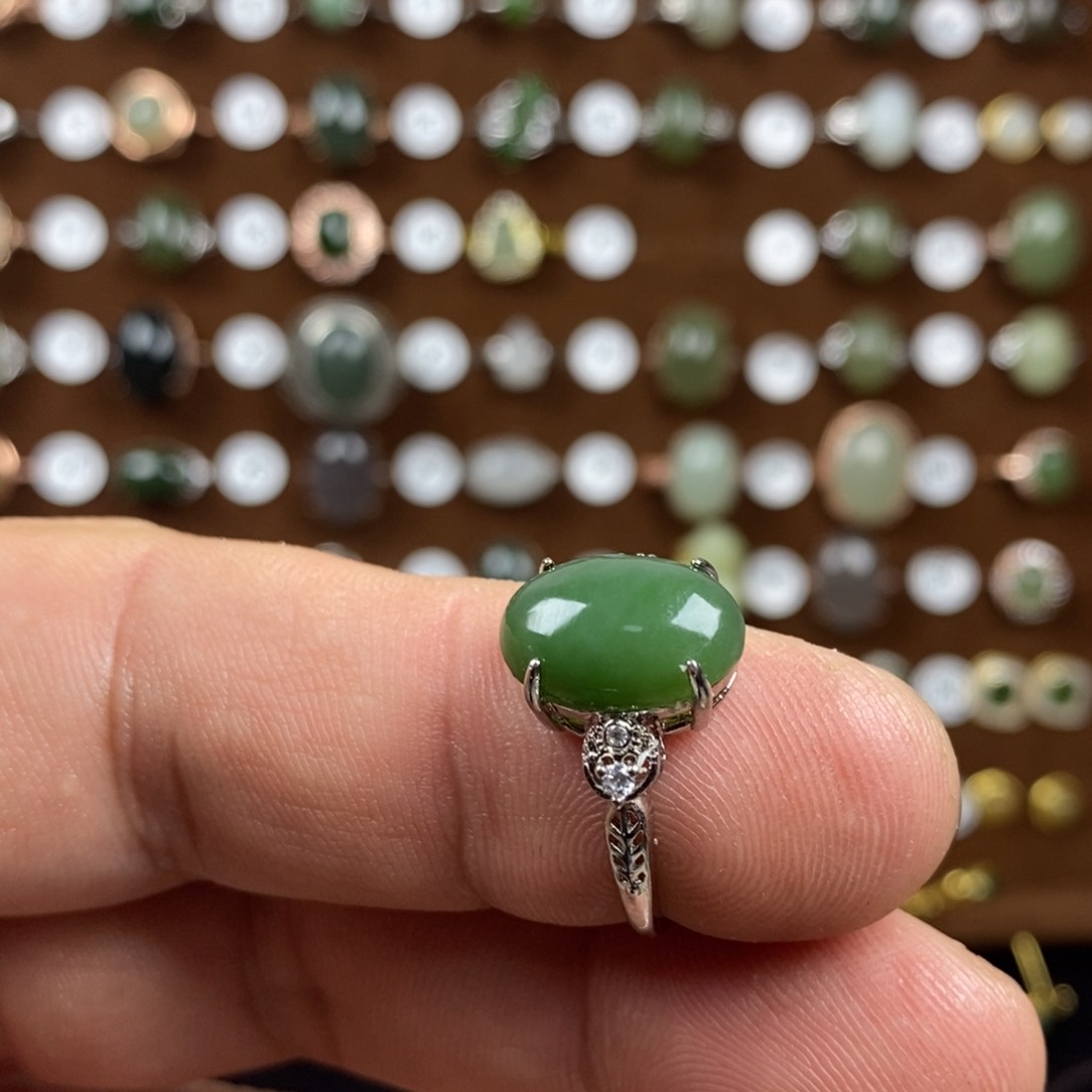 和田玉（碧玉）戒指合金