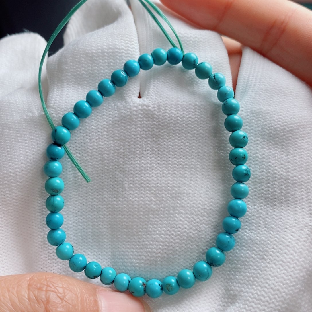 绿松石未镶嵌颈饰