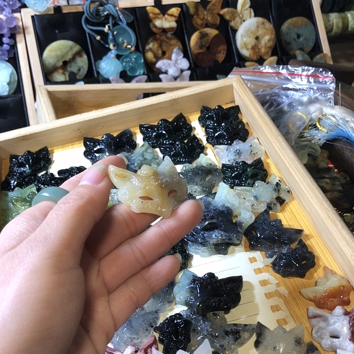 岫玉未镶嵌岫玉挂件