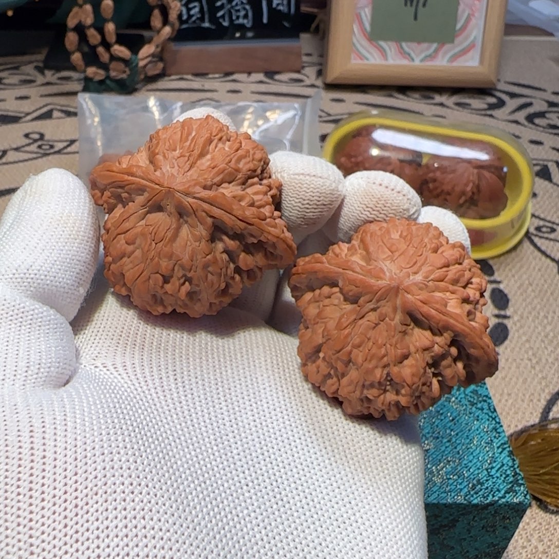 D***花文玩核桃吊坠核桃