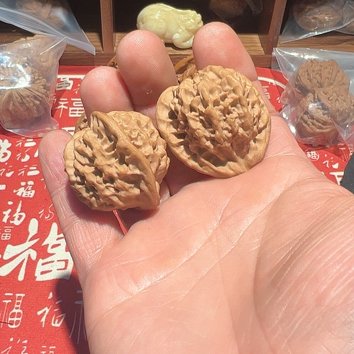 文玩核桃吊坠啊*~燕山小帽