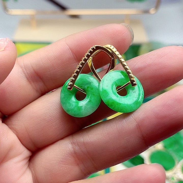 翡翠颈饰银S925镶嵌翡翠