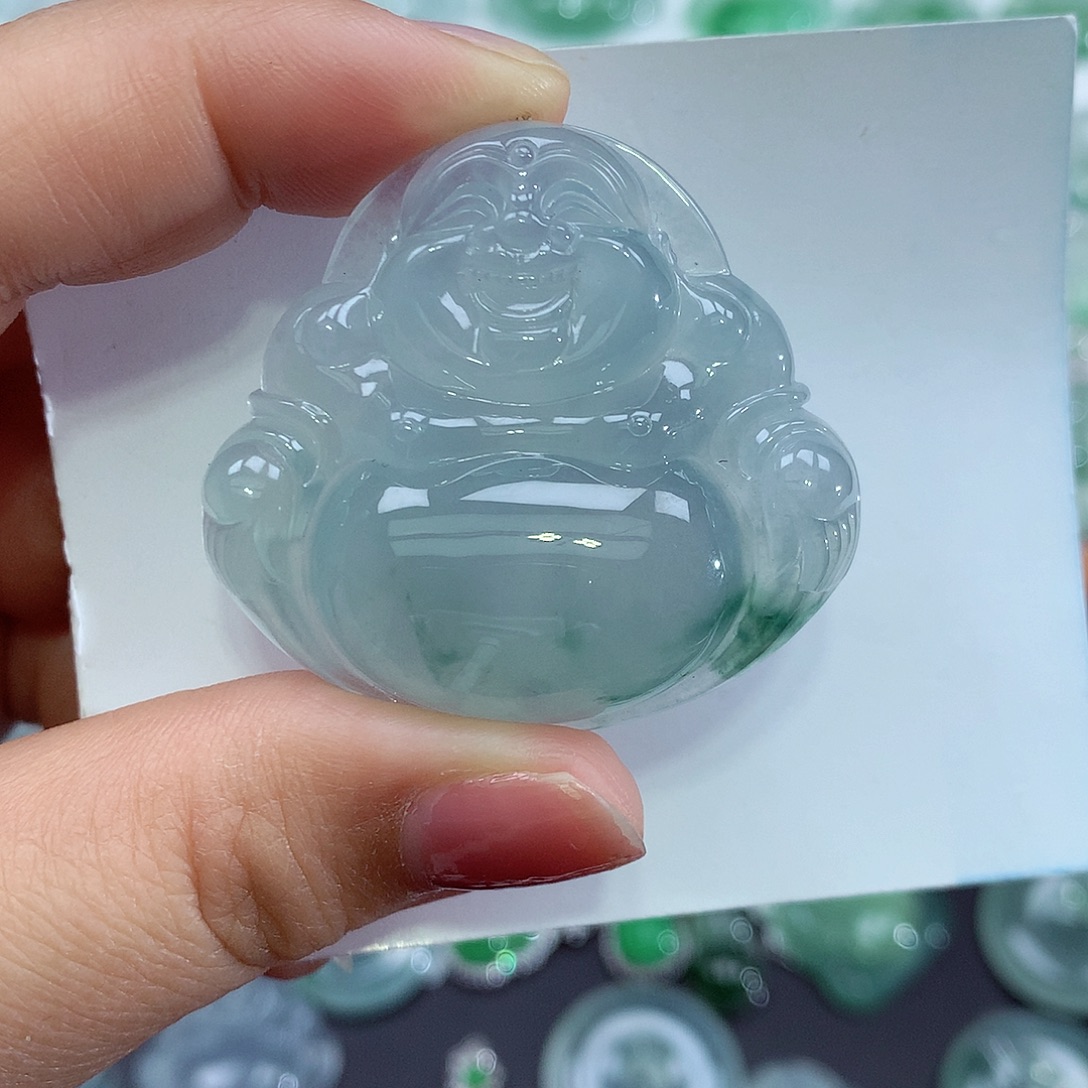 翡翠未镶嵌颈饰佛公