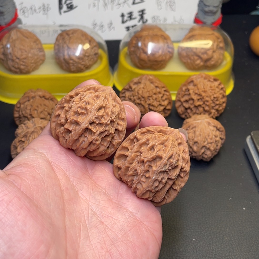 文玩核桃把件41霞云岭77