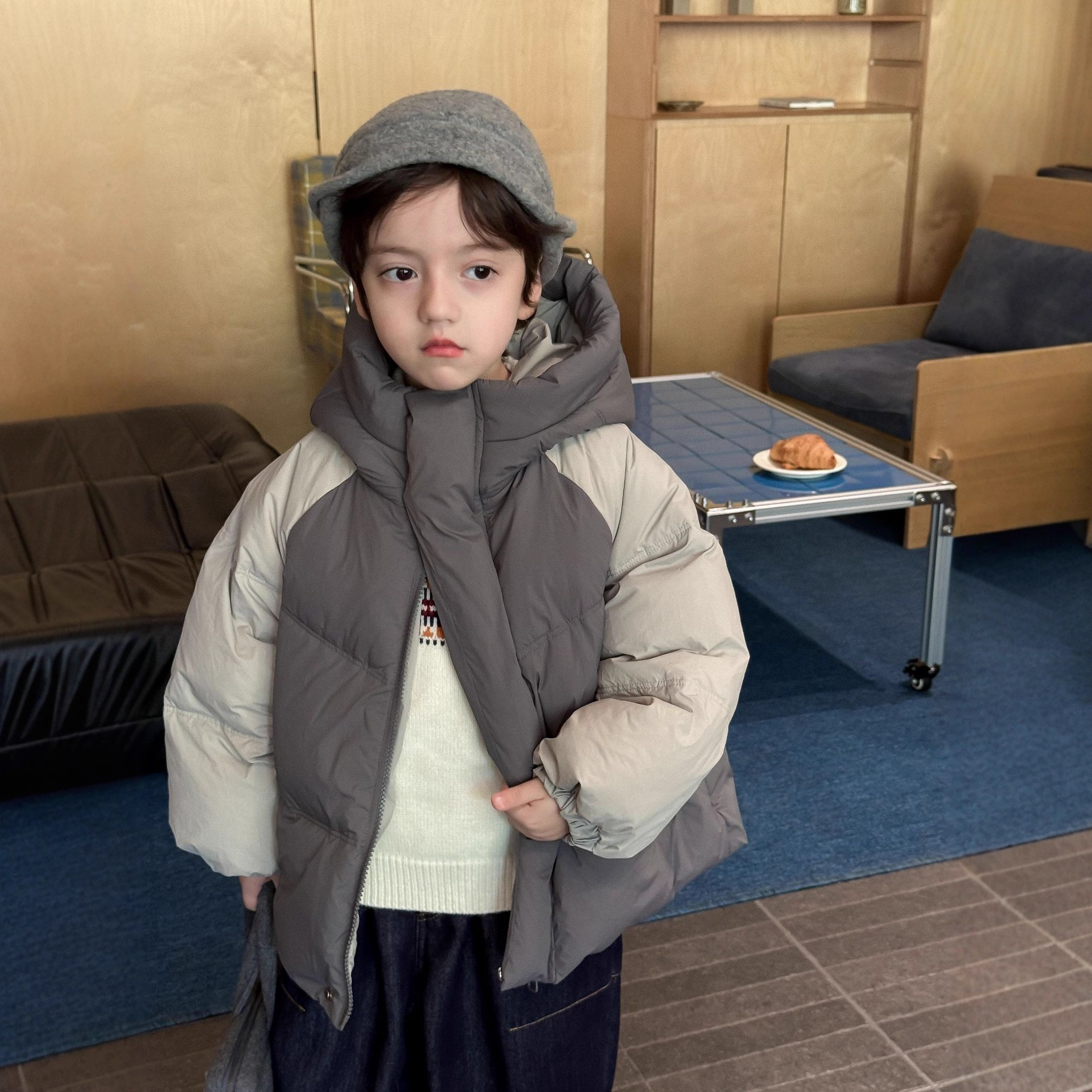 邦诚男童羽绒服2025冬季新儿童拼色连帽90白鸭绒男孩短款冬装外套
