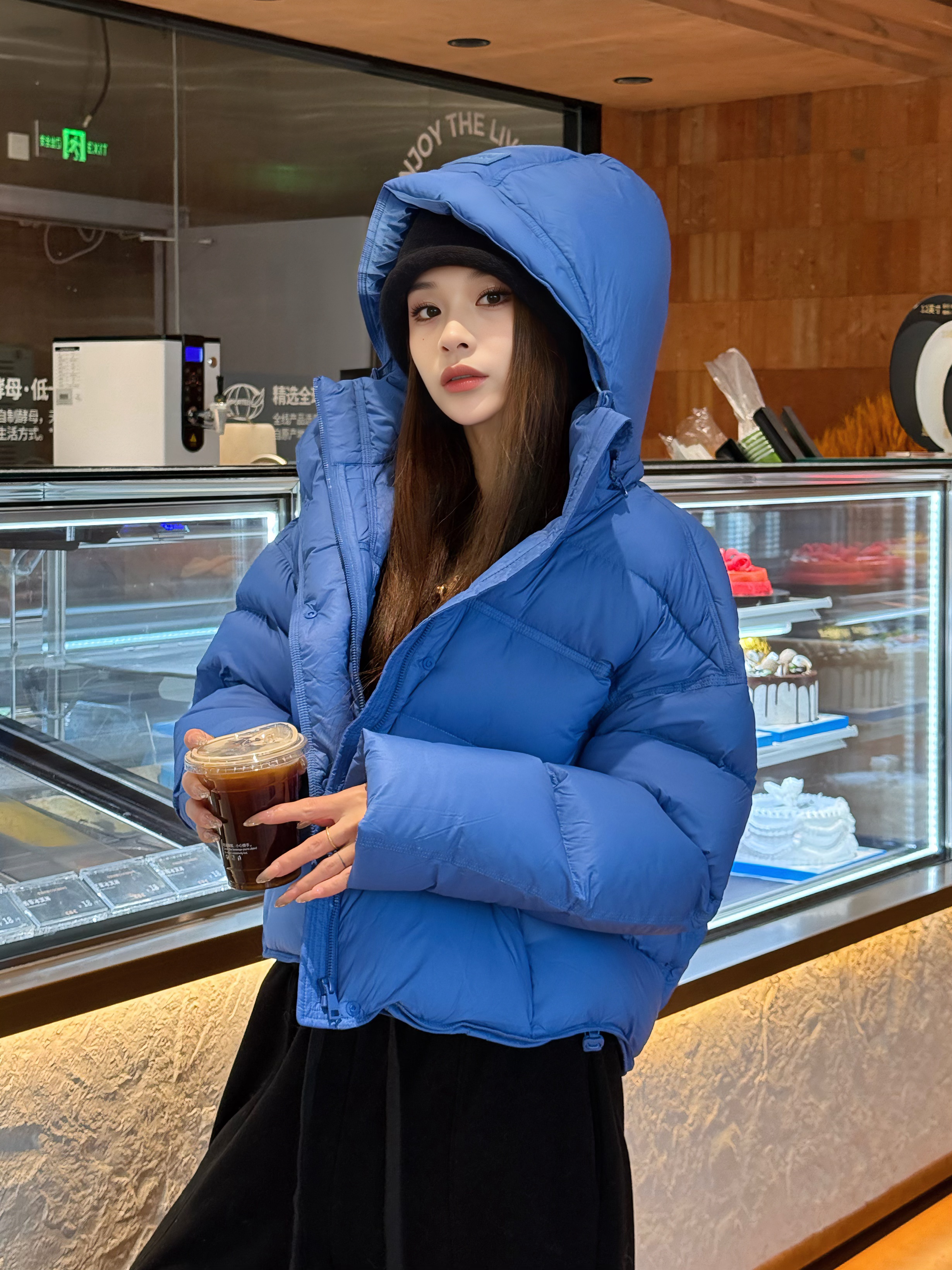 泡芙2025新款冬季羽绒服女短款时尚柔软高蓬加厚保暖