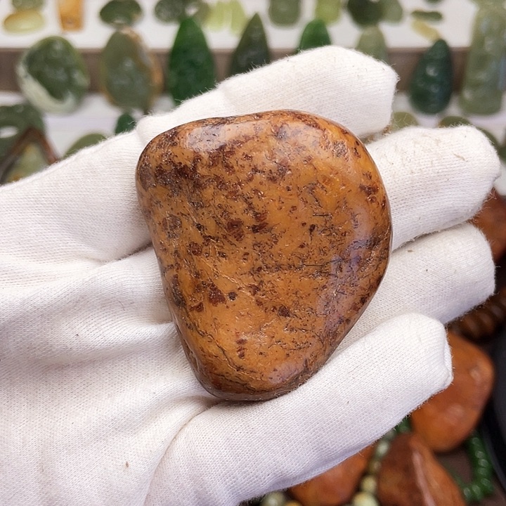 岫岩河磨玉（透闪石质玉）颈饰未镶嵌