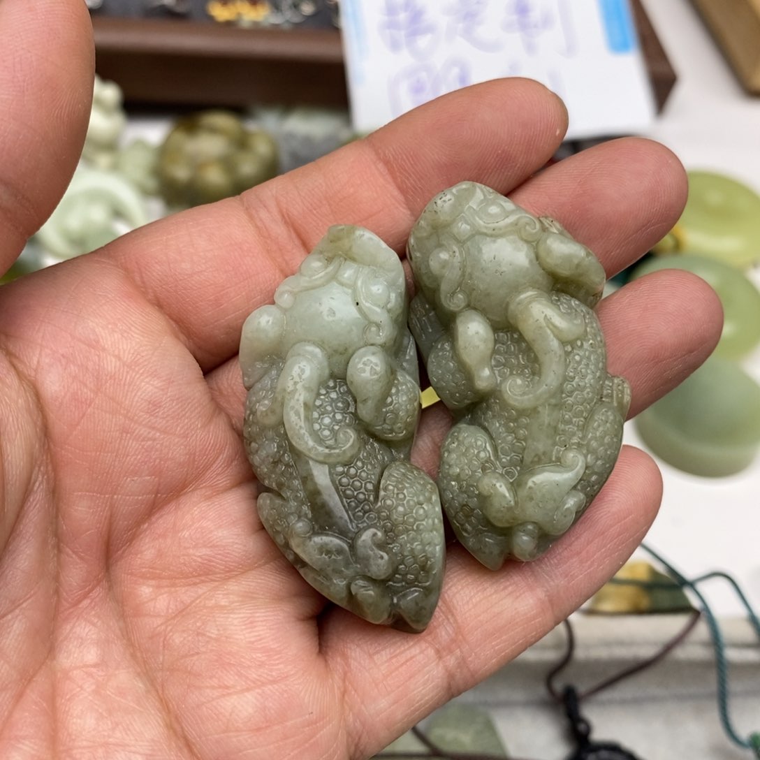 岫玉纯天然岫玉挂件戒指默认微瑕未镶嵌
