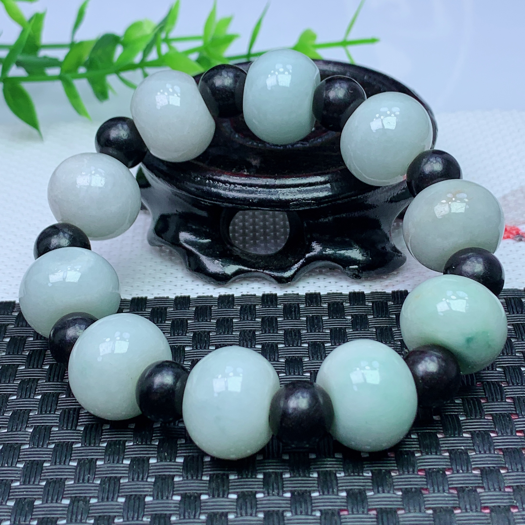 正品缅甸天然A货翡翠 圆润饱满 水润鼓珠手串 尺寸 17 mm10颗