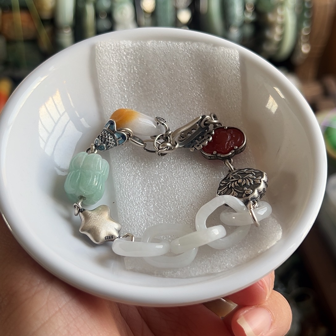 芬***达翡翠未镶嵌手链多宝色