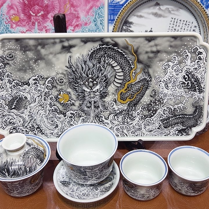 摆件陶景德镇陶瓷学院等多家单位建立合作