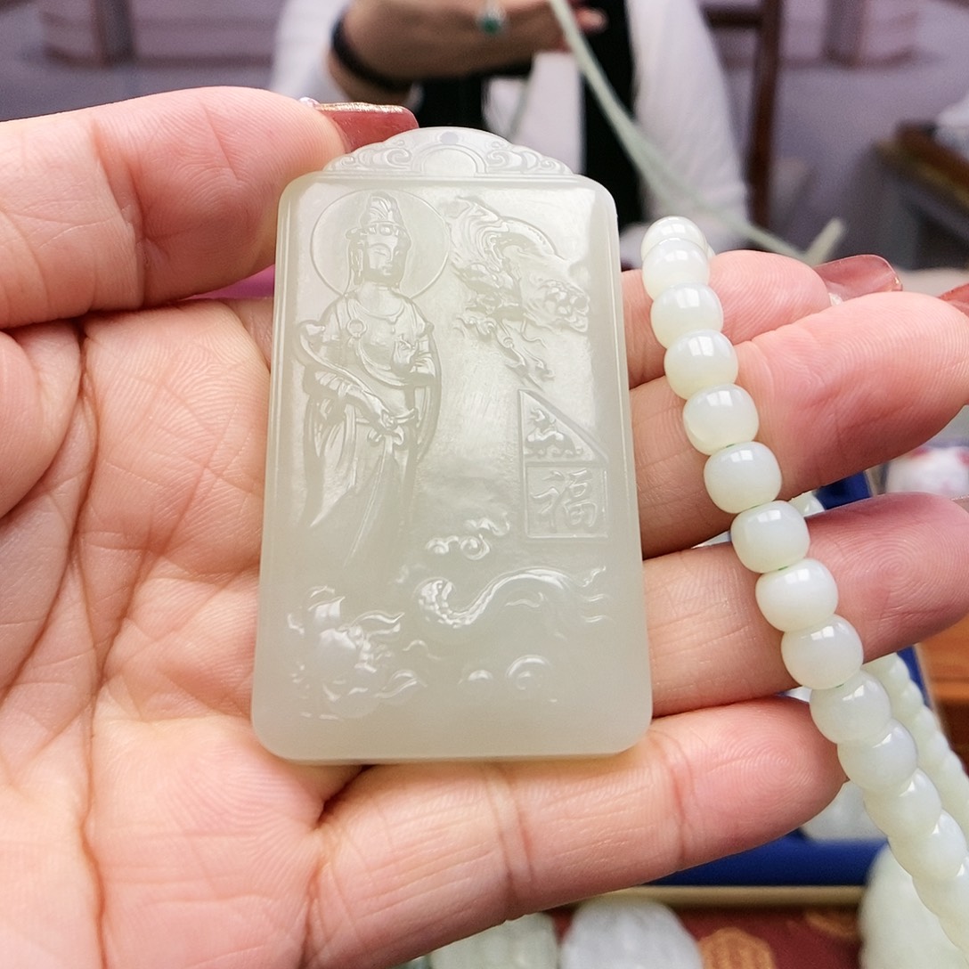 【闪购商品】和田玉颈饰未镶嵌人**乐