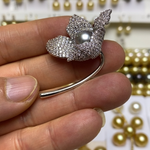 合金胸针海水珍珠