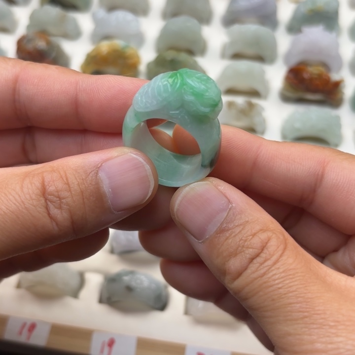翡翠未镶嵌戒指港码19龙龟