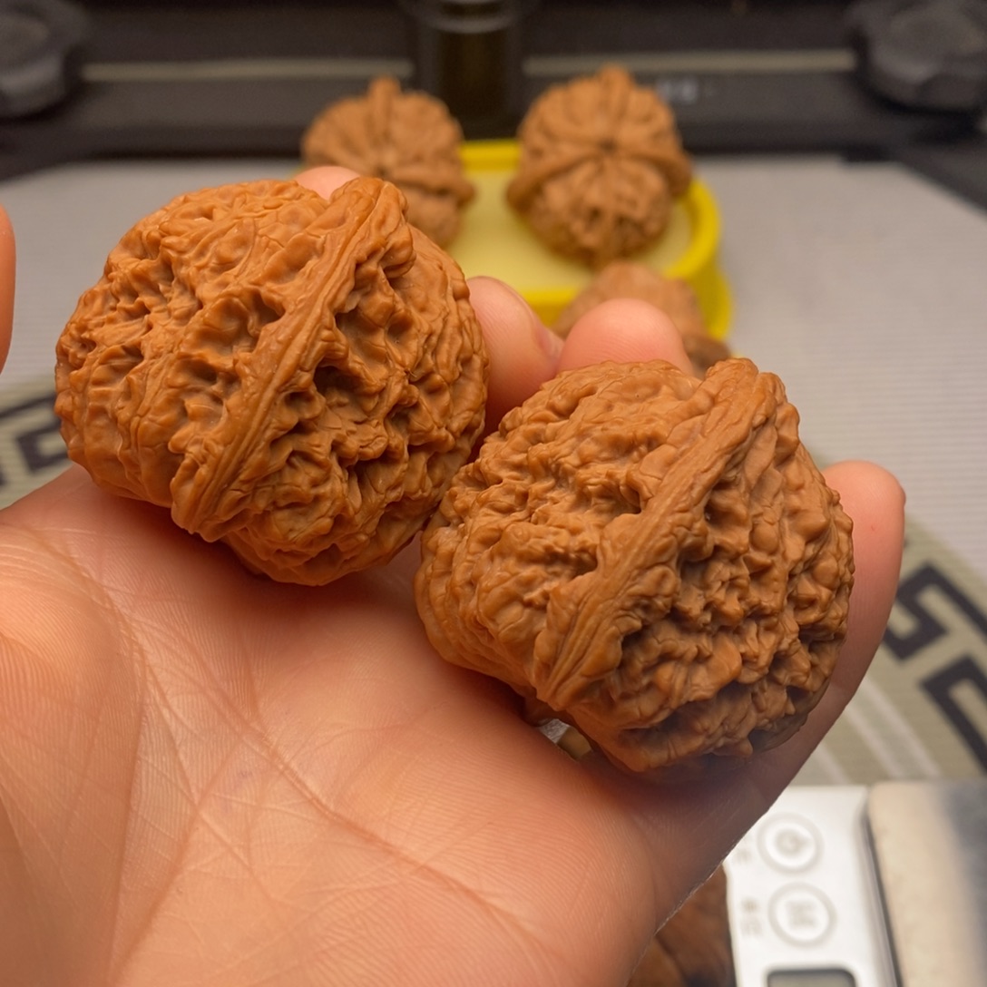 文玩核桃吊坠南疆石福利价