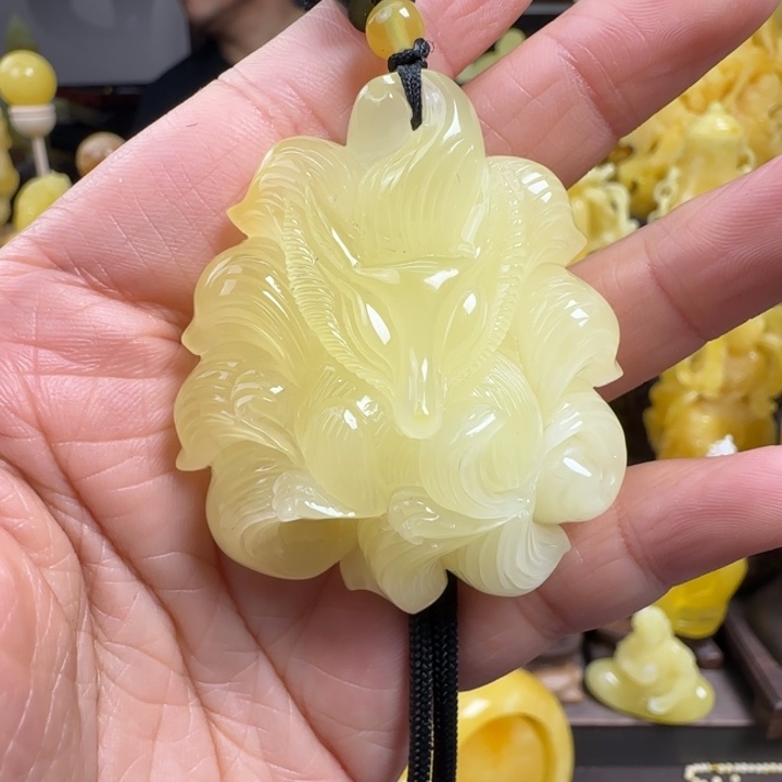 未镶嵌蜜蜡珠宝奇石