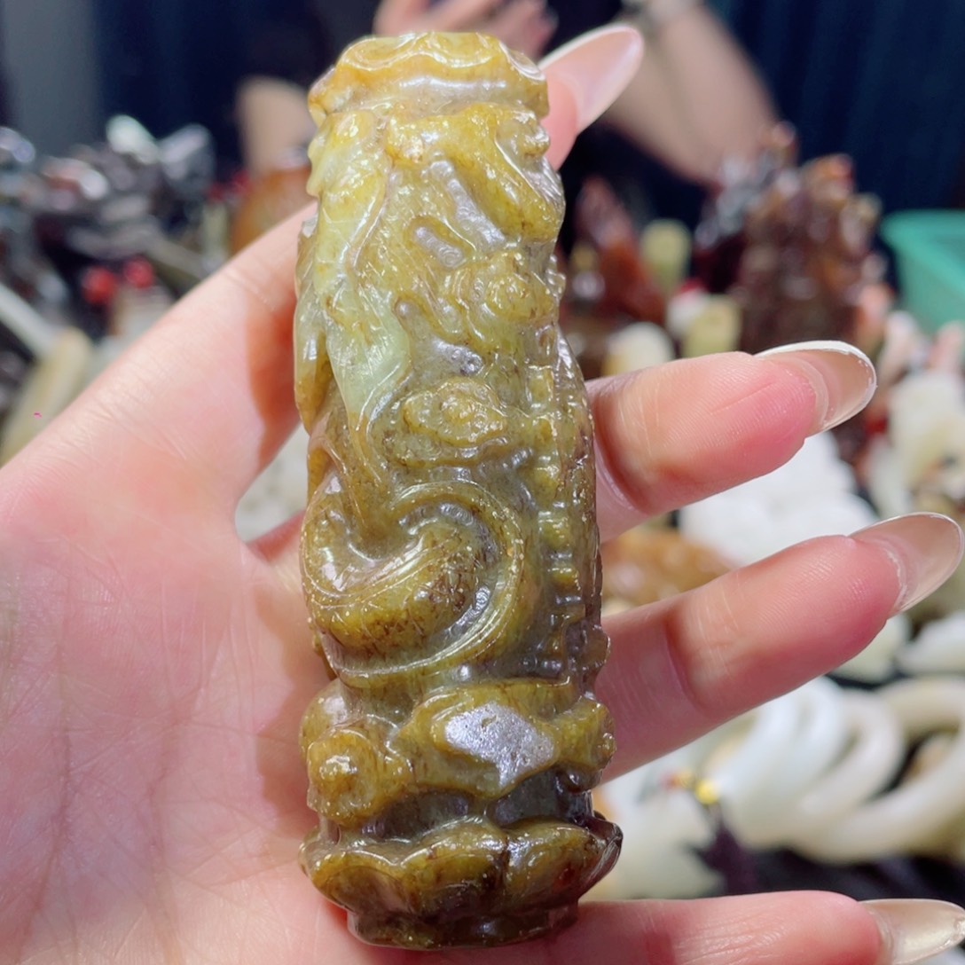 未镶嵌和田玉把件2