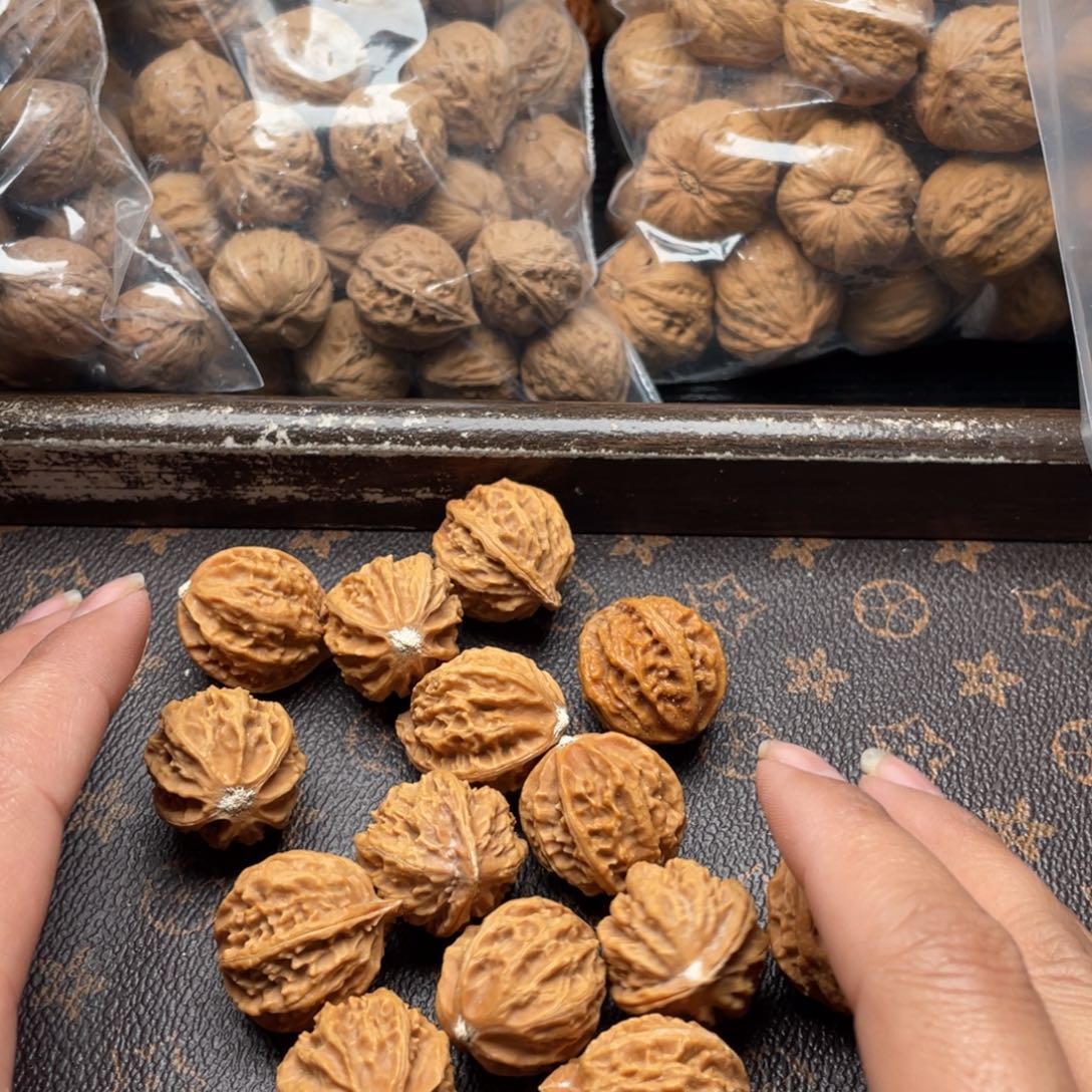 【闪购商品】核桃其他私人订制，不退不换60米打孔