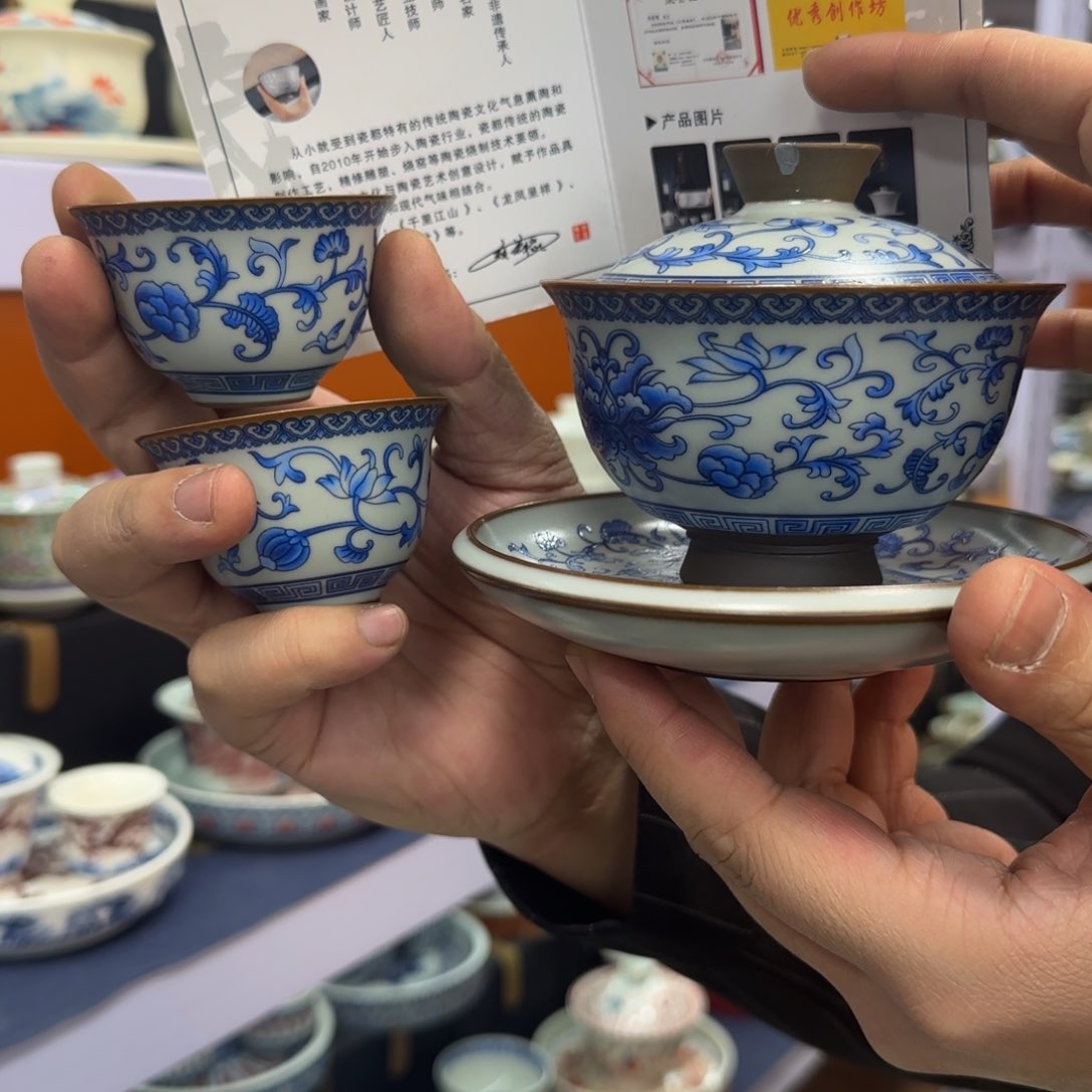 高温下的高温天气使人心情