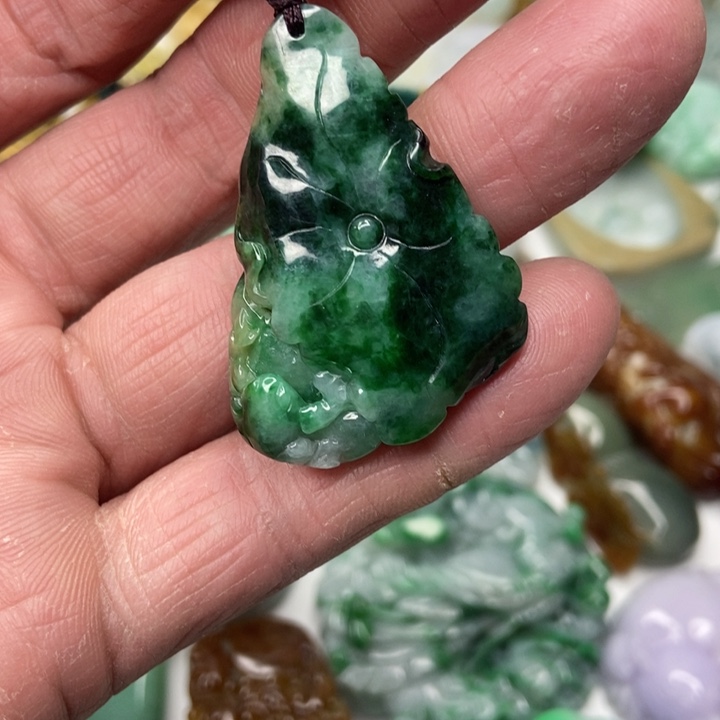 定制翡翠未镶嵌翡翠