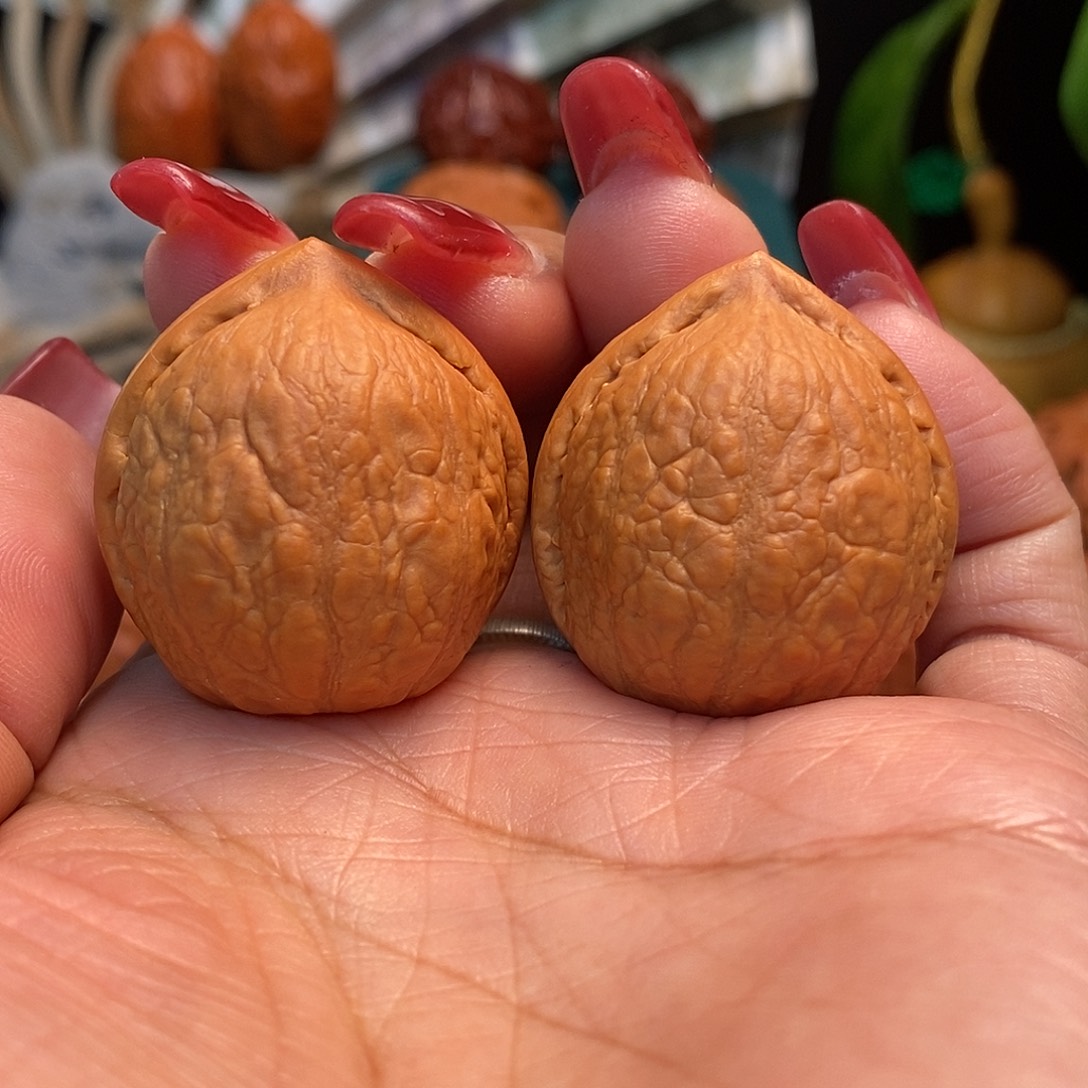 文玩核桃把件寿桃