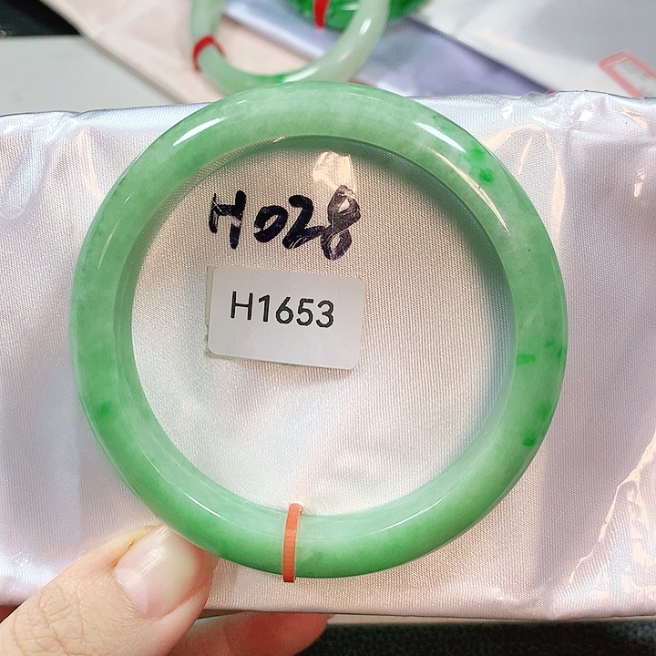 翡翠手镯未镶嵌天然翡翠手镯60.6