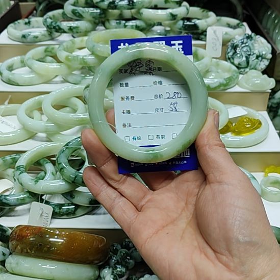 凝***露透闪石-蛇纹石玉未镶嵌手镯