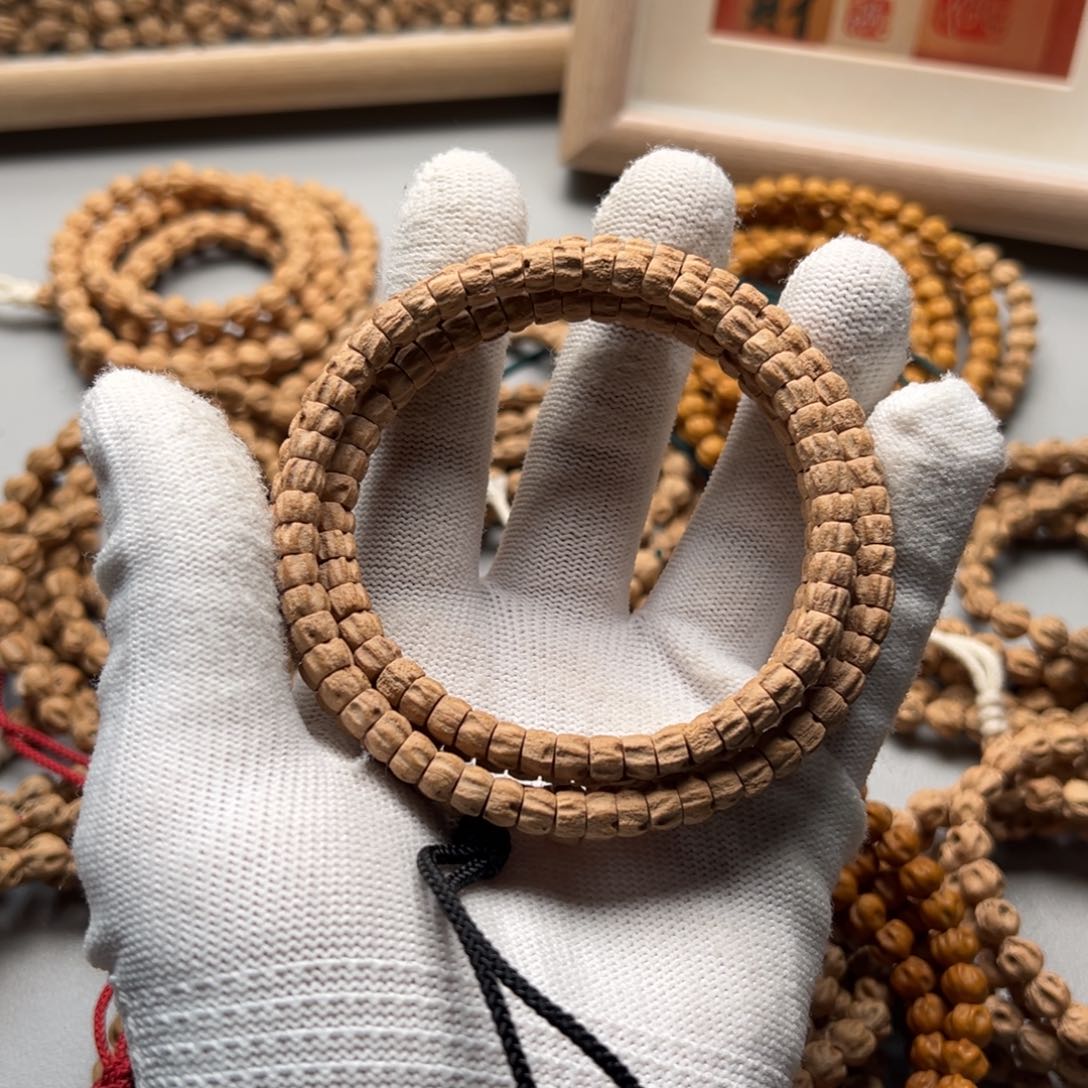 柏香籽/百香籽吊坠李*右